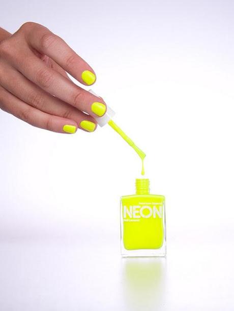 ¿MANICURA FLUOR EN INVIERNO?