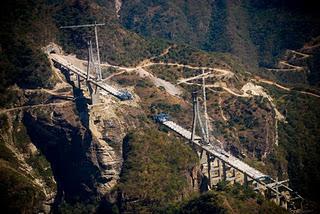 La Carretera Durango-Mazatlán: Puente El Baluarte Bicentenario