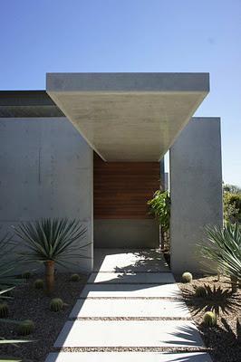 ACCESOS Y PUERTAS MODERNAS