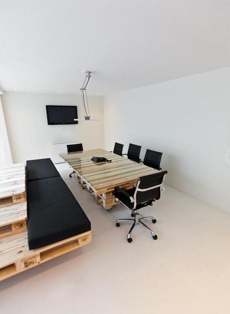 ¡Una oficina hecha con palets! 1
