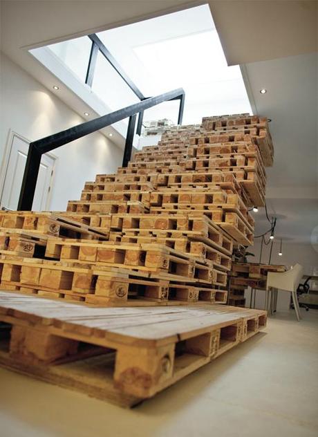 ¡Una oficina hecha con palets! 5