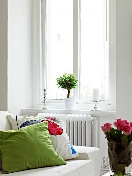 Un rectángulo de estilo nórdico de 66m² suelo de madera oscura pisos pequeños estilo nórdico muebles de ikea muebles blancos espacios diáfanos diseño de interiores decoración pisos pequeños decoración estilo nórdico decoración en blanco decoración de interiores casa rectangular