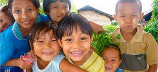 Llega el III mercadillo solidario de Marca Player.