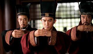 Estrategia. Las 48 leyes del Poder. Ley nº 12 Estrategia. Las 48 leyes del Poder. Ley nº 12