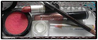 Enero suave: ojos coral y labios nude