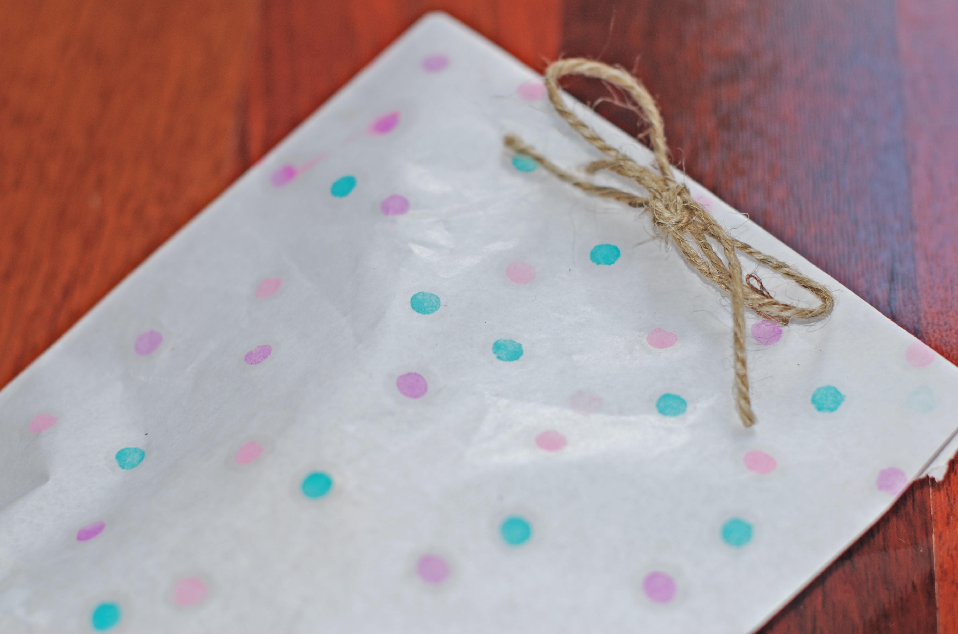 DIY #10. Decorar bolsas de papel/Paper bags decor