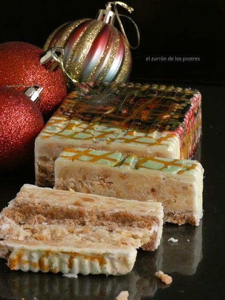 Turrón Chocolate Blanco con Almendras fritas saldas