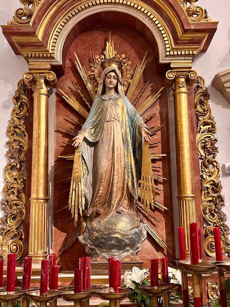 La Iglesia de San Roque (16): el Retablo de la Virgen de la Medalla Milagrosa.