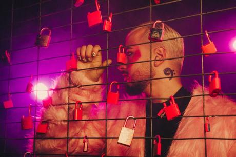 86c222e0-4948-585b-afd9-8a28ee682dca