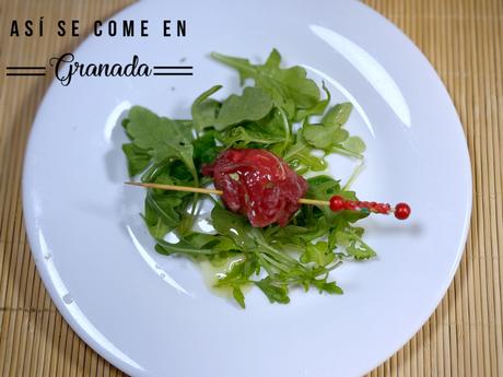 Saquito de Carpaccio de Ternera relleno de requesón Saquito de Carpaccio de Ternera relleno de requesón