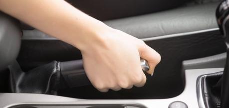 Adiós al freno de mano manual en los coches Freno de mano manual