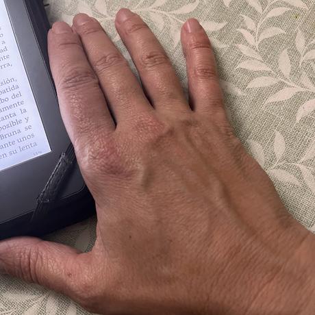 Lo que escribo: Las manos de mi madre Lo que escribo: Las manos de mi madre