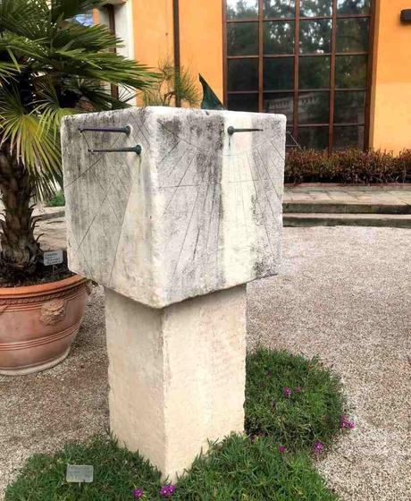 Gnomónica en “L´orto botanico di Padova” Gnomónica en “L´orto botanico di Padova”