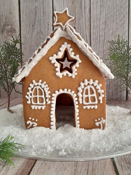 Casita de Jengibre - Gingerbread house Casita de Jengibre - Gingerbread house