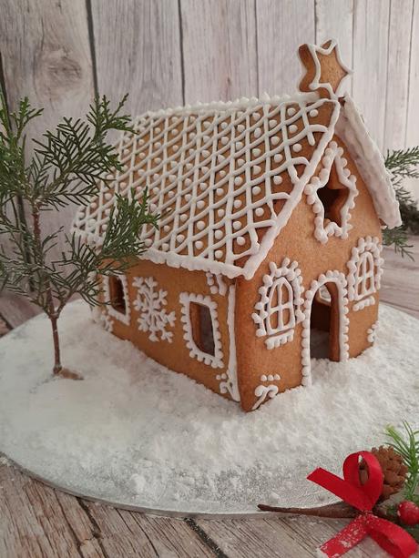 Casita de Jengibre - Gingerbread house Casita de Jengibre - Gingerbread house