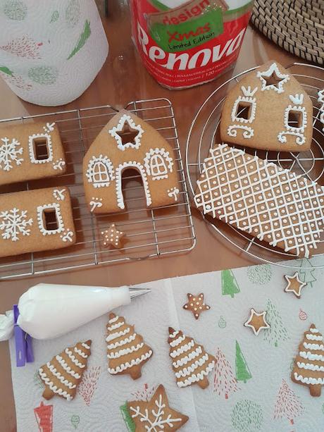 Casita de Jengibre - Gingerbread house Casita de Jengibre - Gingerbread house