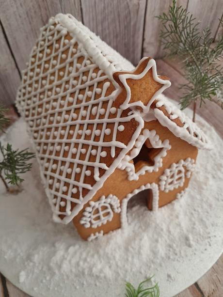 Casita de Jengibre - Gingerbread house Casita de Jengibre - Gingerbread house