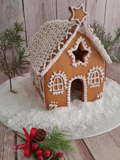Casita de Jengibre - Gingerbread house Casita de Jengibre - Gingerbread house