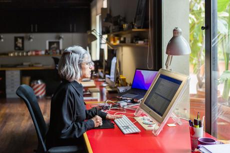 La primera vez en una imprenta de Laura Meseguer La primera vez en una imprenta de Laura Meseguer