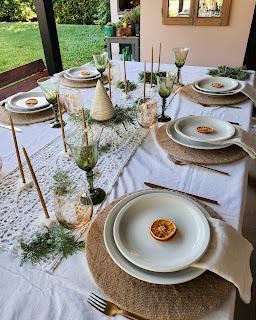 Mesa de Navidad: adentro o afuera?