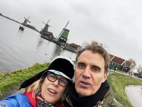 Nos llovió, lo normal en Holanda ¡Felices Fiestas! Y Próspero 2024