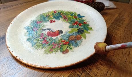 DIY-Colgante-navideño-reutilizando-plato-viejo