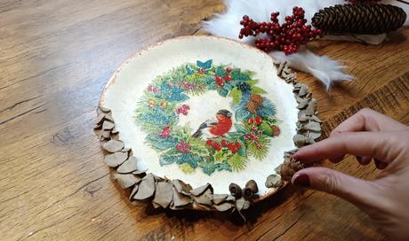 DIY-Colgante-navideño-reutilizando-plato-viejo