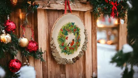 DIY-Colgante-navideño-reutilizando-plato-viejo