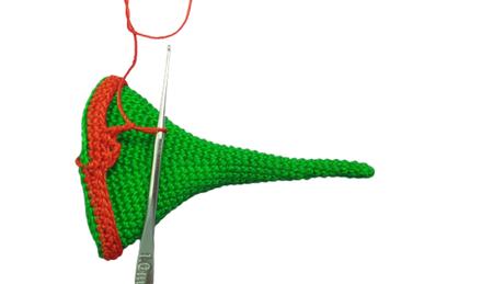 diy-gorro-elfo-navideño-ganchillo
