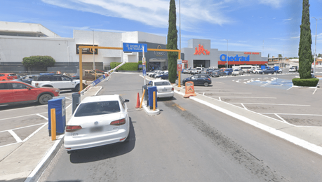 Dirección de Comercio Municipal Actualiza a Plazas Comerciales sobre Nueva Normativa de Estacionamientos