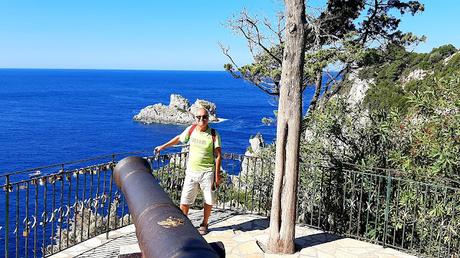 GRECIA: EL MONASTERIO DE PALEOKASTRISTSA EN CORFÚ GRECIA: EL MONASTERIO DE PALEOKASTRISTSA EN CORFÚ