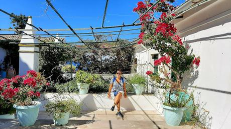 GRECIA: EL MONASTERIO DE PALEOKASTRISTSA EN CORFÚ GRECIA: EL MONASTERIO DE PALEOKASTRISTSA EN CORFÚ