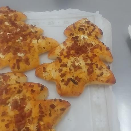 FOCACCIA DE NAVIDAD FOCACCIA DE NAVIDAD