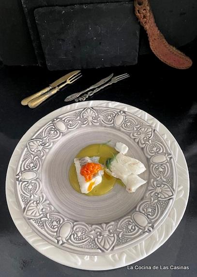 Merluza a baja temperatura, crema de guisantes y confitura de tomate byJose Merluza a baja temperatura, crema de guisantes y confitura de tomate byJose