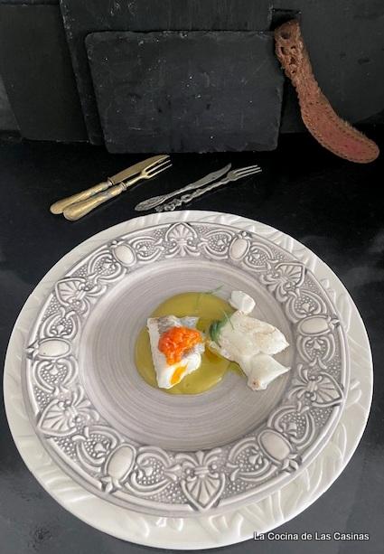 Merluza a baja temperatura, crema de guisantes y confitura de tomate byJose Merluza a baja temperatura, crema de guisantes y confitura de tomate byJose