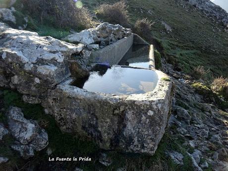 Arenas de Cabrales-Nava-El Jorcáu del Cuernu-Lles