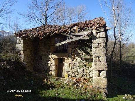 Arenas de Cabrales-Nava-El Jorcáu del Cuernu-Lles