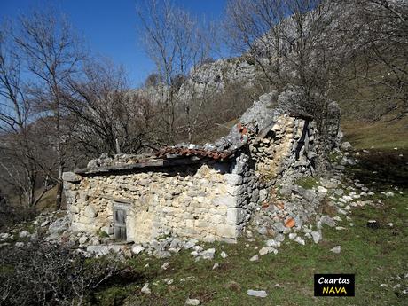 Arenas de Cabrales-Nava-El Jorcáu del Cuernu-Lles