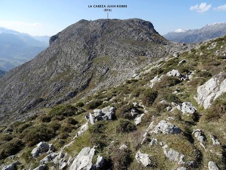 Arenas de Cabrales-Nava-El Jorcáu del Cuernu-Lles