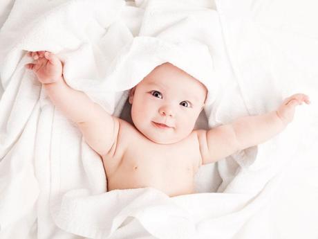 Consejos prácticos y divertidos para el baño del bebé