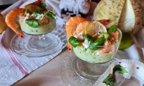 Coctel de   aguacate y gambas