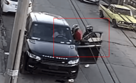 Robo Violento de Camioneta de Lujo en Fraccionamiento Colorines