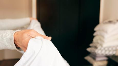 5 consejos para hacer la cama al levantarse y comenzar el día con orden y productividad