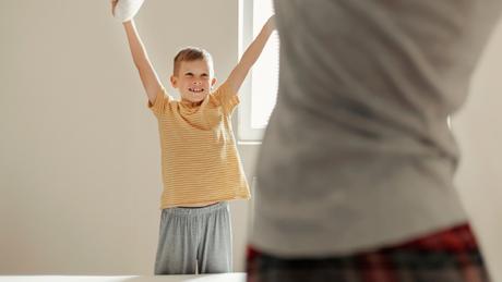 5 consejos para hacer la cama al levantarse y comenzar el día con orden y productividad