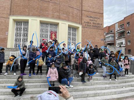 Diplomáticos y moteros se unen a la Fundación Madrina para repartir regalos a niños de Cuenca el 19 de enero