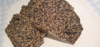 Pan de quinoa blanca y negra Pan de quinoa blanca y negra