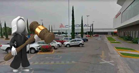 Centros comerciales en San Luis Potosí interponen amparo contra gratuidad de estacionamientos