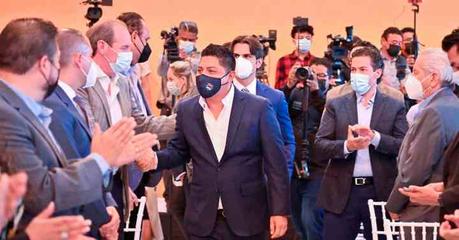 Gobernador Ricardo Gallardo anuncia inversión de 2 mil millones de pesos en obras de infraestructura para 2024
