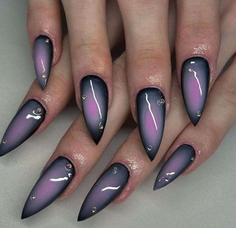 Tendencias de nail art para el 2024.