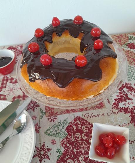 Roscón de Reyes de crema pastelera y chocolate